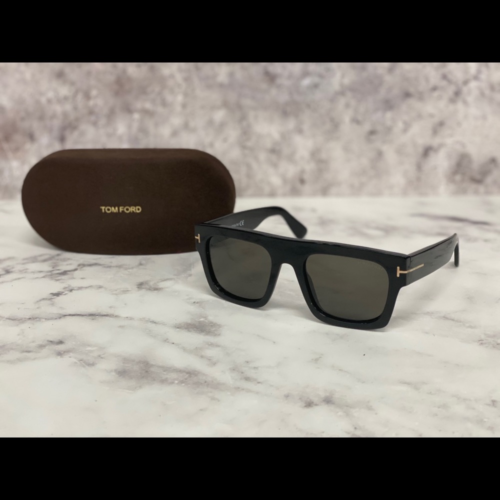 Tom Ford Sunglasses, like new. No scratches
